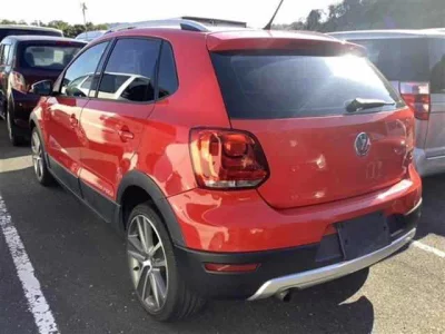 Volkswagen CROSS POLO
