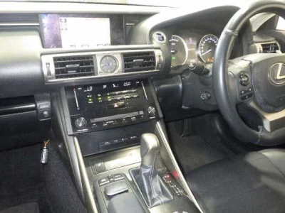 Lexus IS  с аукциона в Японии