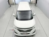 Nissan ELGRAND лот № 30126 оценка 4  с аукциона в Японии 6