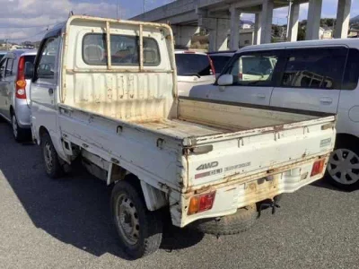 Daihatsu HIJET TRUCK  с аукциона в Японии
