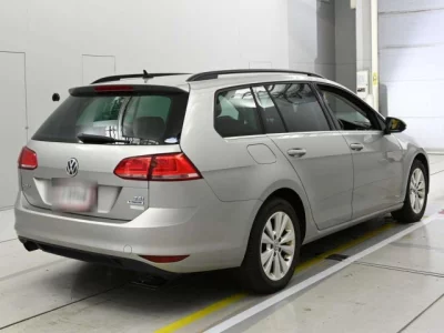 Volkswagen GOLF VARIANT  с аукциона в Японии