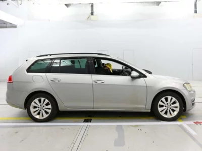 Volkswagen GOLF VARIANT  с аукциона в Японии