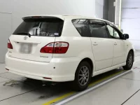 Toyota IPSUM лот № 90254 оценка 3  с аукциона в Японии 1