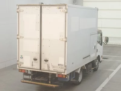 Nissan ATLAS  с аукциона в Японии