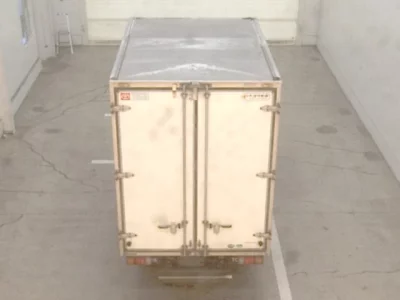 Toyota DYNA  с аукциона в Японии