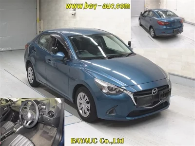 Mazda MAZDA2  с аукциона в Японии