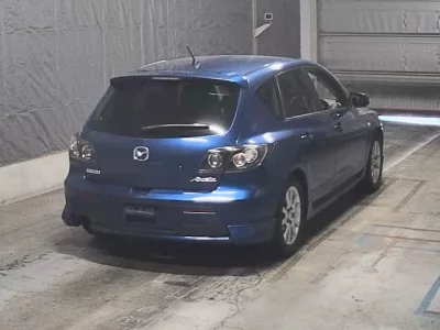 Mazda AXELA  с аукциона в Японии
