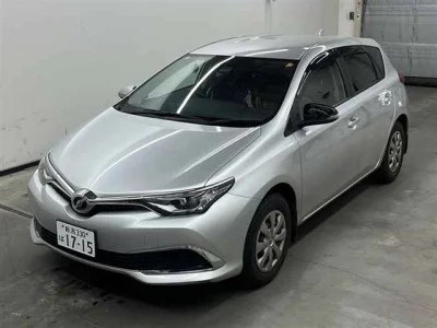 Toyota AURIS  с аукциона в Японии