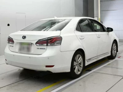 Lexus HS