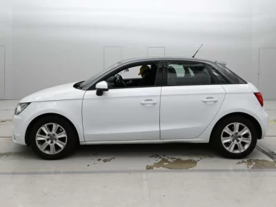 Audi A1  с аукциона в Японии