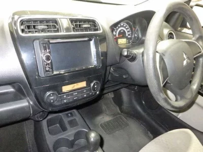 Mitsubishi MIRAGE  с аукциона в Японии