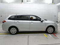 Toyota COROLLA FIELDER лот № 30152 оценка 4.5  с аукциона в Японии 2