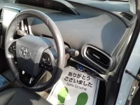 Toyota PRIUS PHV лот № 30155 оценка 4  с аукциона в Японии 8
