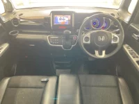 Honda N BOX лот № 3004 оценка 3.5  с аукциона в Японии 2