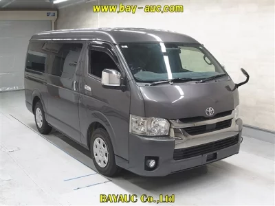 Toyota HIACE VAN  с аукциона в Японии