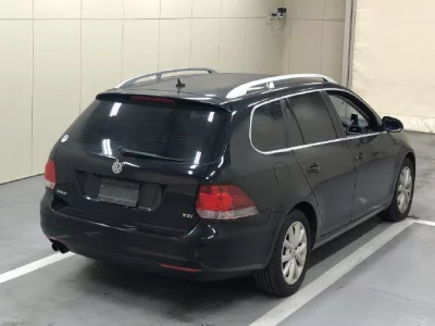 Volkswagen GOLF VARIANT  с аукциона в Японии