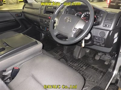 Toyota REGIUS ACE VAN  с аукциона в Японии