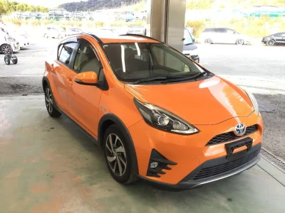 Toyota AQUA  с аукциона в Японии