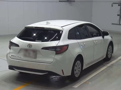Toyota COROLLA TOURING  с аукциона в Японии