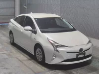Toyota PRIUS лот № 2054 оценка 4  с аукциона в Японии 6