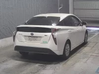 Toyota PRIUS лот № 2054 оценка 4  с аукциона в Японии 1