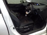 Toyota PRIUS лот № 2054 оценка 4  с аукциона в Японии 2