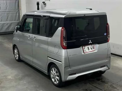 Mitsubishi EK SPACE  с аукциона в Японии