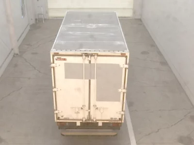 Isuzu ELF  с аукциона в Японии