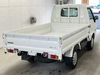 Mazda BONGO лот № 3036 оценка 4  с аукциона в Японии 1