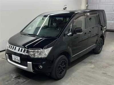 Mitsubishi DELICA D5