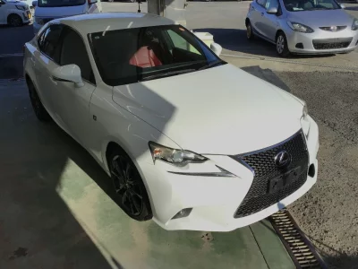Lexus IS  с аукциона в Японии