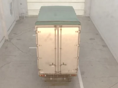 Isuzu ELF  с аукциона в Японии