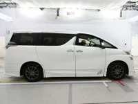 Toyota VELLFIRE лот № 30195 оценка 4.5  с аукциона в Японии 2