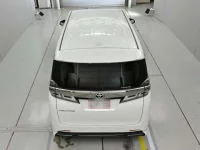 Toyota VELLFIRE лот № 30195 оценка 4.5  с аукциона в Японии 7