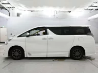 Toyota VELLFIRE лот № 30195 оценка 4.5  с аукциона в Японии 3