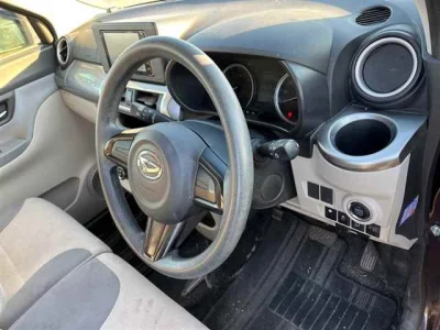 Daihatsu Cast  с аукциона в Японии