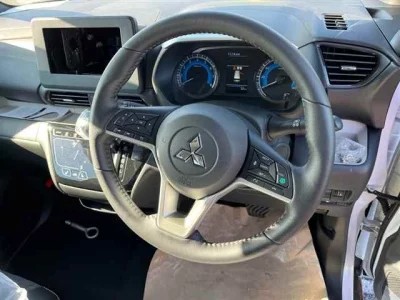 Mitsubishi DELICA MINI  с аукциона в Японии