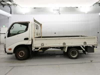 Toyota TOYOACE лот № 90362 оценка 3  с аукциона в Японии 3