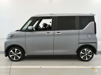 Mitsubishi EK X SPACE  с аукциона в Японии