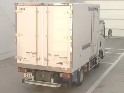 Isuzu ELF  с аукциона в Японии