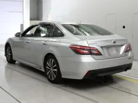 Toyota CROWN лот № 30205 оценка 3  с аукциона в Японии 5