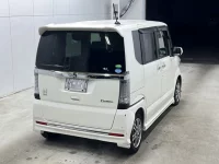 Honda N BOX лот № 3071 оценка 4  с аукциона в Японии 1