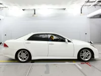 Toyota CROWN лот № 30208 оценка 4  с аукциона в Японии 2