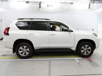 Toyota LAND CRUISER PRADO лот № 30210 оценка 4  с аукциона в Японии 2