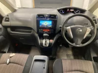 Nissan SERENA лот № 3082 оценка 3.5  с аукциона в Японии 2