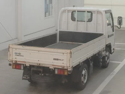 Isuzu ELF  с аукциона в Японии