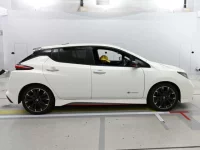 Nissan LEAF лот № 30229 оценка RA  с аукциона в Японии 2