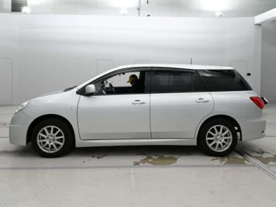 Nissan WINGROAD  с аукциона в Японии