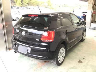 Volkswagen POLO  с аукциона в Японии