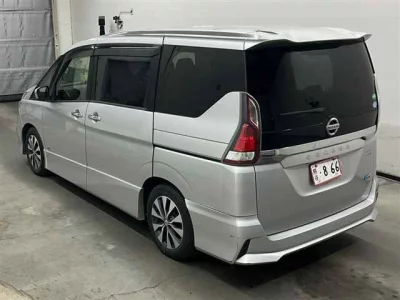 Nissan SERENA  с аукциона в Японии